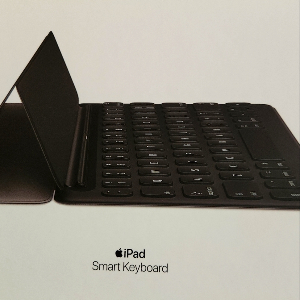 Apple Smart Keyboard